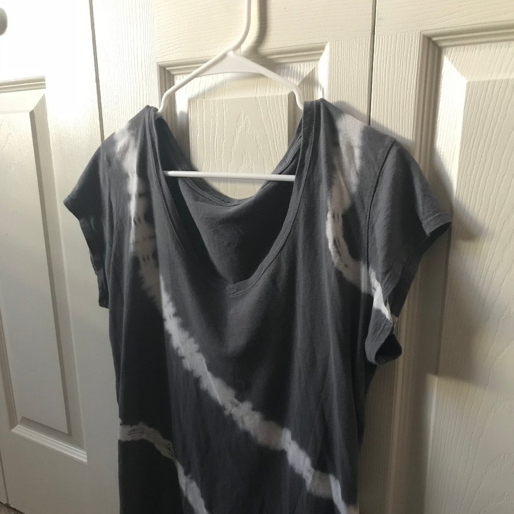 Classic short sleeve women's v neck